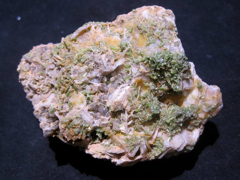 Pyromorphite, Schletzenbourg, Steinbach, Haut Rhin.