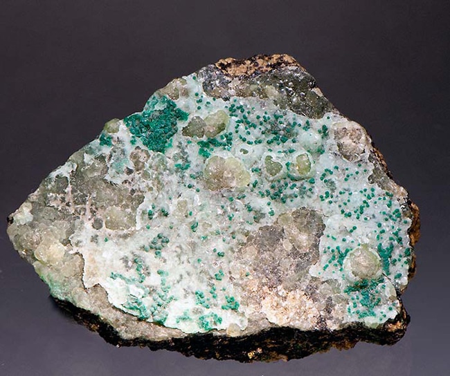 Smithsonite et malachite de Chessy, Rhône.