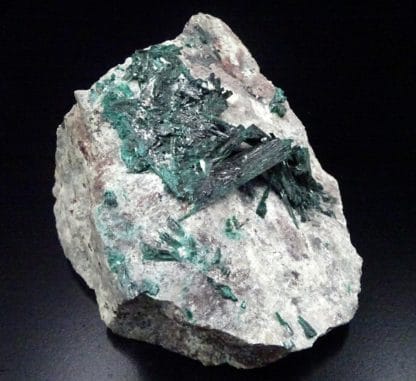 Brochantite, Milpillas mine, Cananea, Sonora, Mexique.