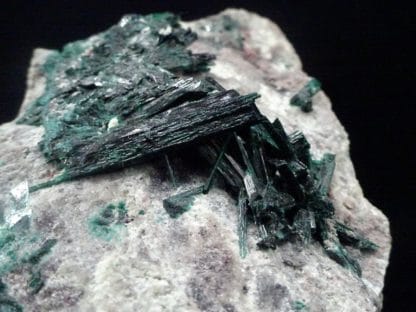 Brochantite, Milpillas mine, Cananea, Sonora, Mexique.
