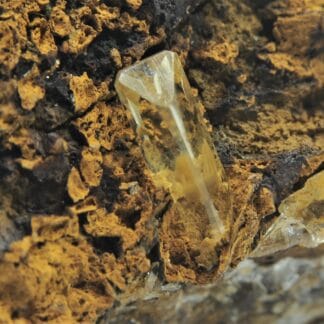 Barytine (Baryte), Mine de La Caunette, Salsigne, Aude.