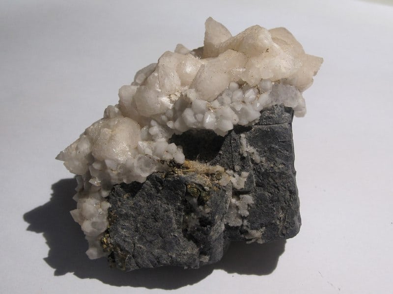 Galène, Quartz et Calcite, mine de Vallaury, Var.