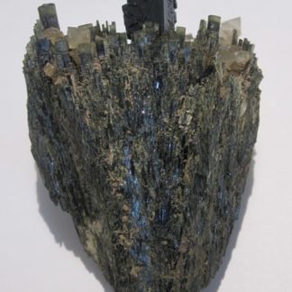 Ilvaïte, Hedenbergite et Quartz, Dalnegorsk, Russie.