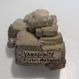 Vanadinite, Djebel Mahseur, Maroc.