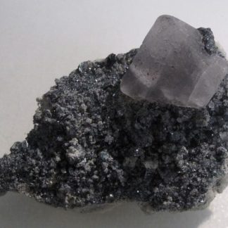 Cristaux de fluorine violacée sur hématite, Les Périades, Chamonix.