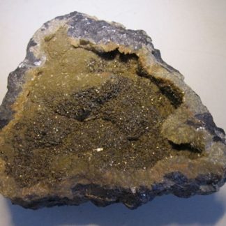 Pyrite "bar" et Sidérite, carrière du Rivet, Peyrebrune, Tarn.