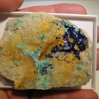 Cristaux d'azurite, La Garonne, Le Pradet, Var.