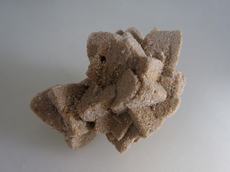 Pseudomorphose : grès après calcite, Cabrerets, Lot.