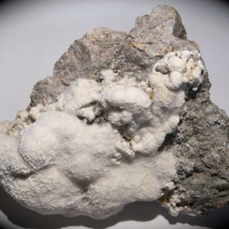 Picropharmacolite, mine Saint-Pierre, Sainte-Marie-aux-Mines, Haut-Rhin.