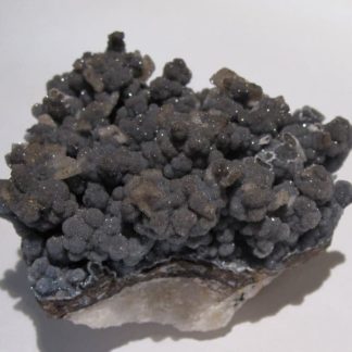 Calcédoine sur Goethite, Montels, Aveyron.