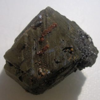 Grenat sur Chalcopyrite, Dalnegorsk, Sibérie, Russie.