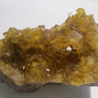 Cristaux de fluorine jaune, Le Bois Clair, Sologny, Saône-et-Loire.