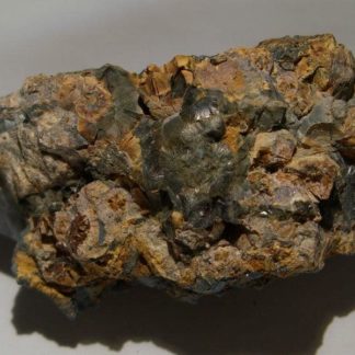Parasymplésite et Schneiderhöhnite, mine de Bou Azzer, Maroc.