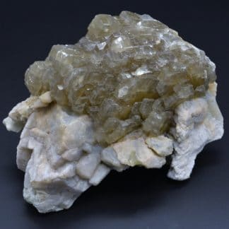 Barytine sur quartz, mine des Sausses, Chavaniac-Lafayette, Haute-Loire.