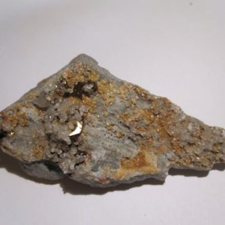 Chalcopyrite et quartz, Villefranche de Rouergue, Aveyron.