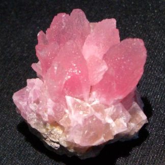 Cobalto calcite (cobaltocalcite), mine de Bou Azzer, Maroc.