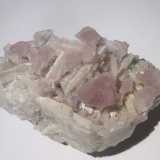 Fluorine rose sur barytine, mine de Maine, Saône-et-Loire (Morvan).