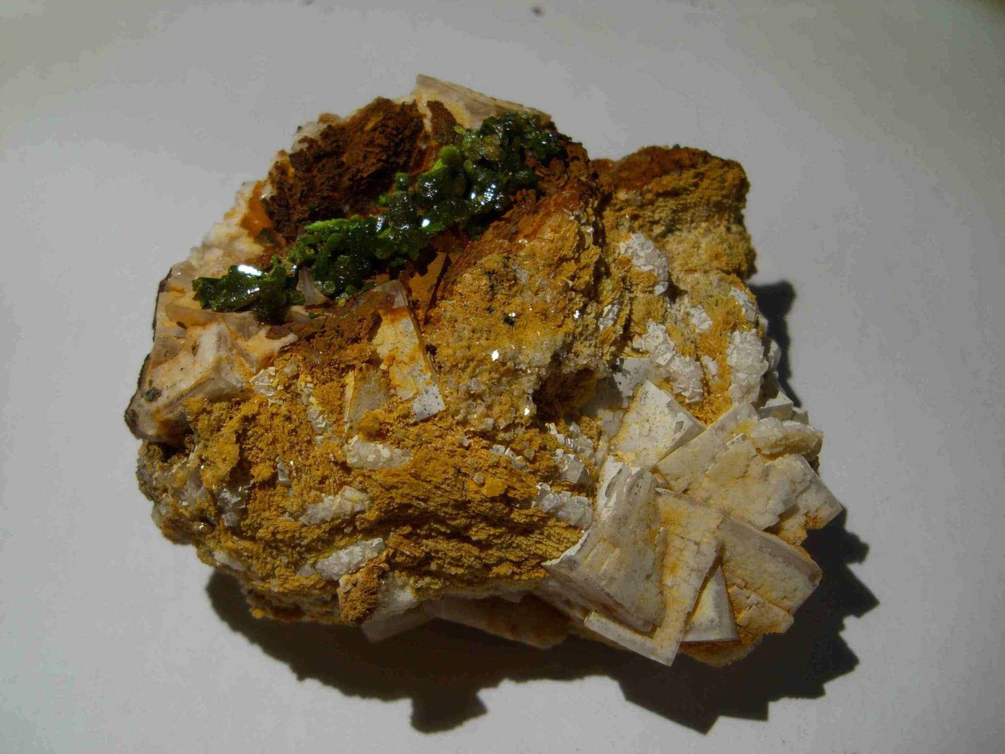 Fluorine, barytine et pyromorphite de Chaillac (Indre).