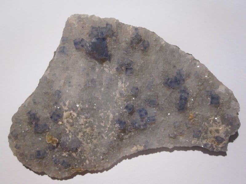 Fluorine bleue sur quartz, Fontsante, Var.