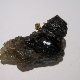Or natif dans quartz fumé, mine de La Gardette en Oisans, Isère.