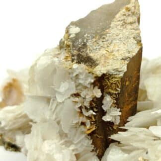 Calcite de pegmatite, Quartz et Muscovite, Carrière Menou, Saint-Salvy, Tarn.