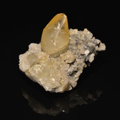 Calcite et dolomite, minéraux d'Anduze, Gard.