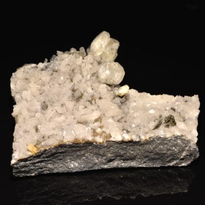 Calcite et dolomite, mine de Trèves, Gard.