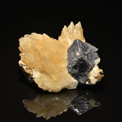 Calcite et Galène, mine de Planioles, Lot.