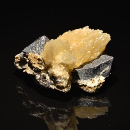 Calcite et Galène, mine de Planioles, Lot.