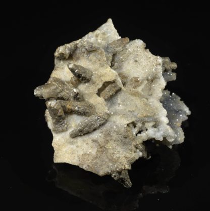 Calcite sur quartz, Rocher du Boeuf, L'Argentolle, Saône-et-Loire.