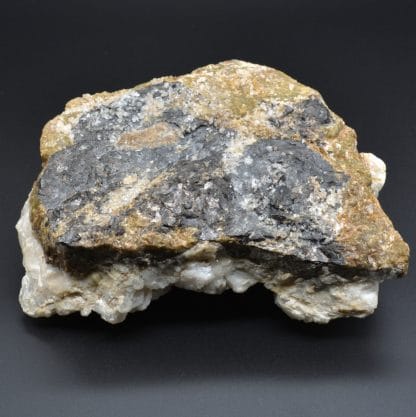 Calcite sur sidérite, mine de Peyrebrune, Tarn, France.