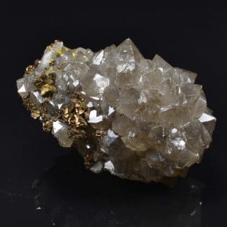 Chalcopyrite sur cristaux de Quartz fumé, Laguépie, Tarn-et-Garonne.