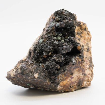 Cuprite, mine du Moulinal, Tarn, Occitanie.