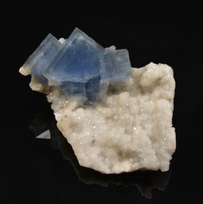 Fluorine bleue et Quartz, mine du Burc, Le Burg, Tarn.