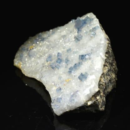 Fluorine bleue sur quartz, Fontsante, Var.