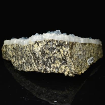 Fluorine bleue sur quartz, Fontsante, Var.