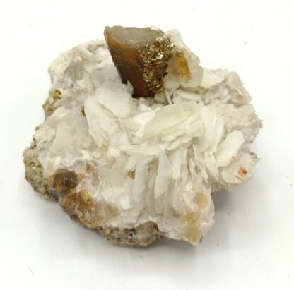 Calcite de pegmatite, Quartz et Muscovite, Carrière Menou, Saint-Salvy, Tarn.