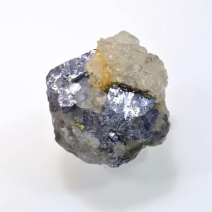 Galène, calcite et quartz, mine de La Besse, Saint-Julien-aux-Bois, Corrèze.