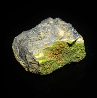 Pyromorphite verte sur galène, L'Argentolle, Saint-Prix, Saône-et-Loire.