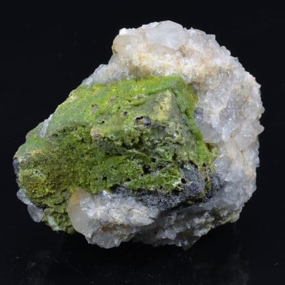 Pyromorphite et quartz sur galène, mine de L'Argentolle, Saône-et-Loire (Morvan).