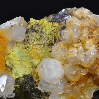 Wulfénite, pyromorphite, galène et quartz, L'Argentolle, Saône-et-Loire.