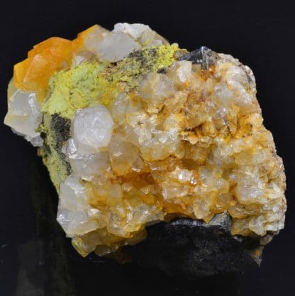 Wulfénite, pyromorphite, galène et quartz, L'Argentolle, Saône-et-Loire.