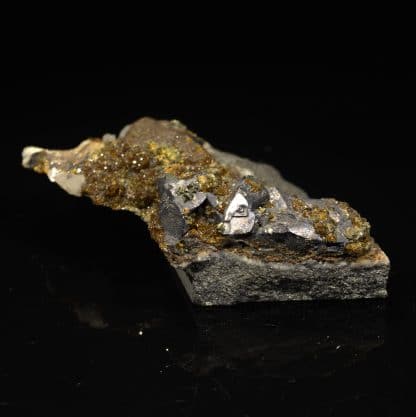 Hydroniumjarosite, galène et sphalérite, mine de Trèves, Gard.