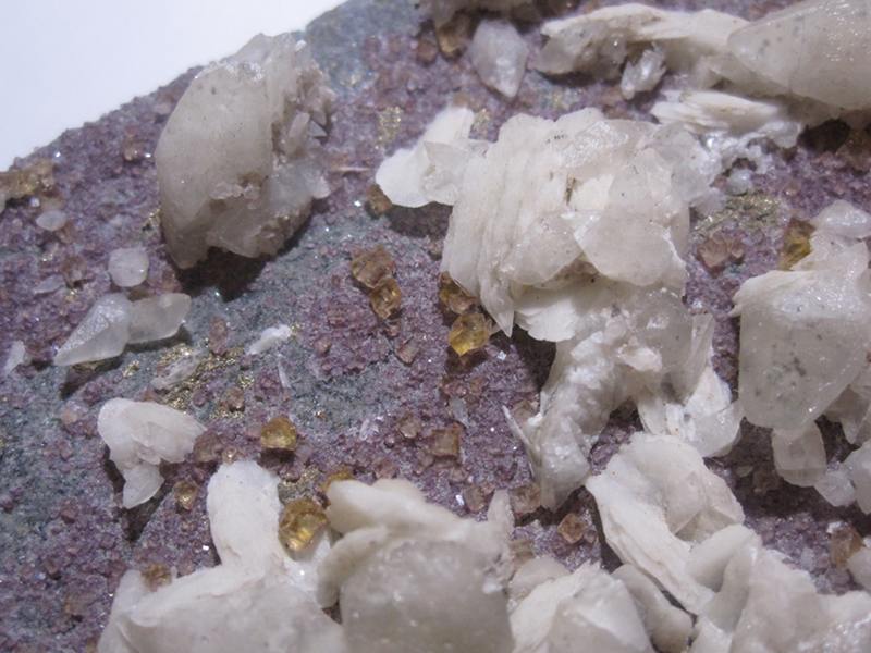 Calcite, Baryte et Fluorite, Les Farges, Ussel, Corrèze.
