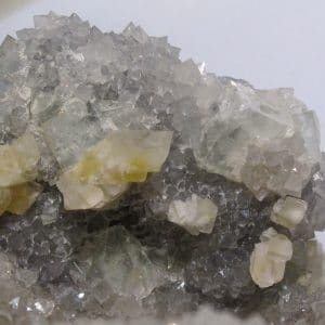 Fluorite et Baryte, La Dreyt, Le Barlet, près Langeac, Haute-Loire.