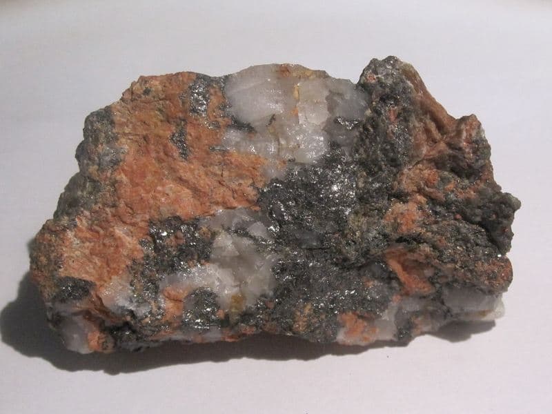 Molybdénite, mine de Chevinay, Rhône.