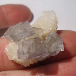 Fluorine bleutée et cristaux de Quartz, mine de L'Avellan, Var.
