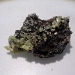 Pyromorphite sur gossan, Mindouli, Pool, Congo.