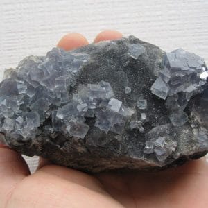 Fluorine bleue, mine de Montroc, Tarn.