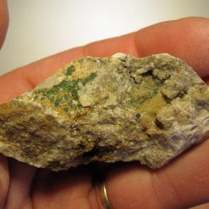 Cristaux de pyromorphite, Neuvic-Entier, Haute-Vienne, Limousin.